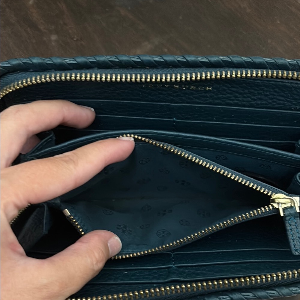 Tory Burch Teal Leather Marion Whipstitch Long Continental Zip Wallet - Picture 8 of 8